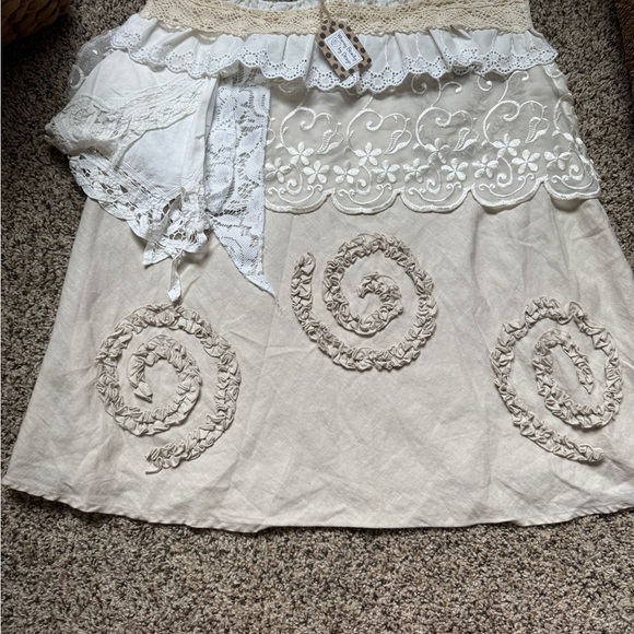 NWT gorgeous cottagecore skirt size 16 whimsy beauty design - Picture 2 of 6